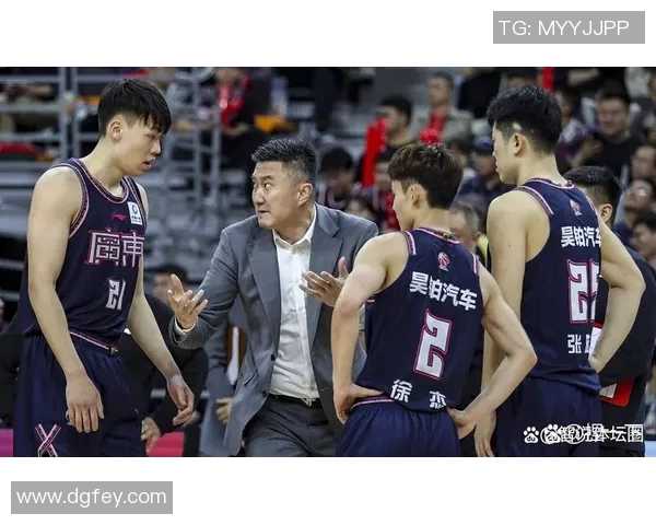 2018年CBA上海队与辽宁队激战回顾精彩瞬间与战术分析